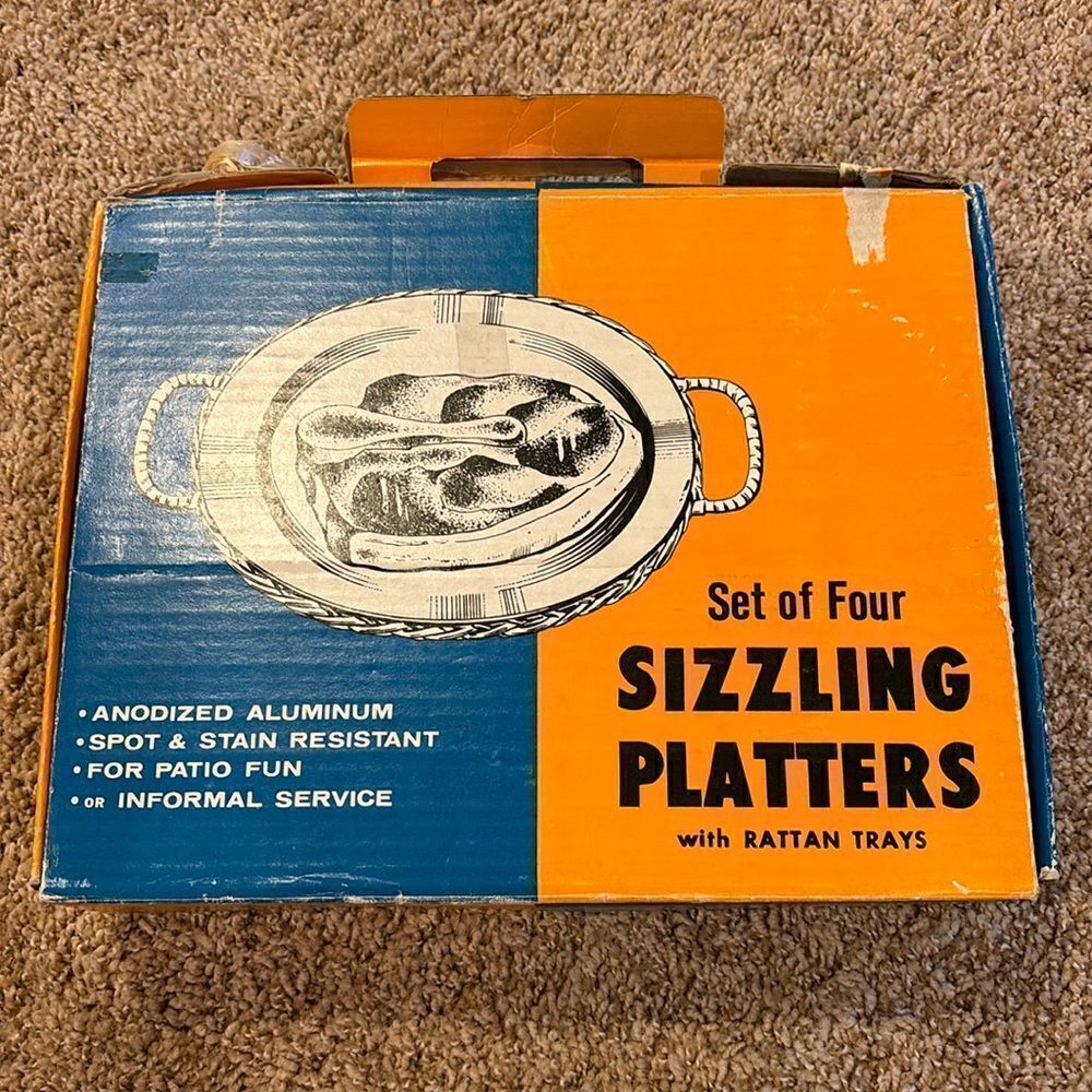 NWT Vintage Sizzling Platters Rattan Wood trays Set of‎ 4 Steak Grill plates